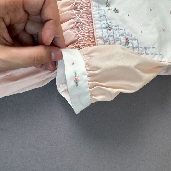 Vintage Daisy Kingdom Baby Girl Romper Bunny Embroidery Smocked Pink White 12M - Picture 4 of 11